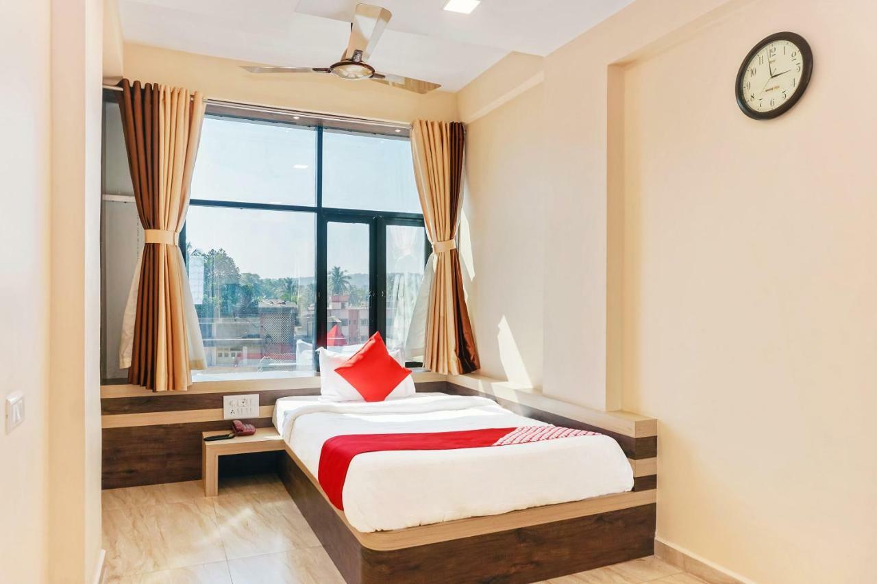 Oyo 29634 Hotel Navalai Pride รัตนากีรี ภายนอก รูปภาพ