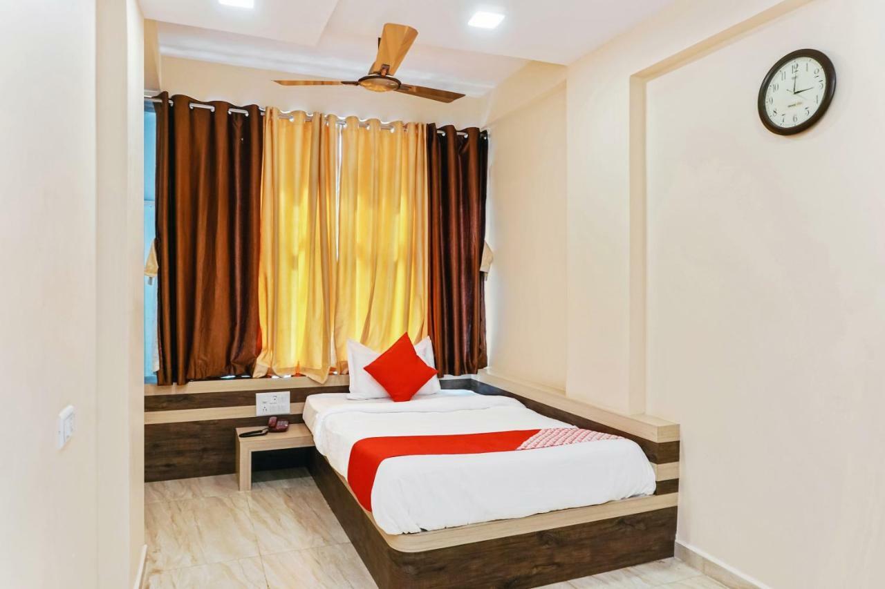 Oyo 29634 Hotel Navalai Pride รัตนากีรี ภายนอก รูปภาพ