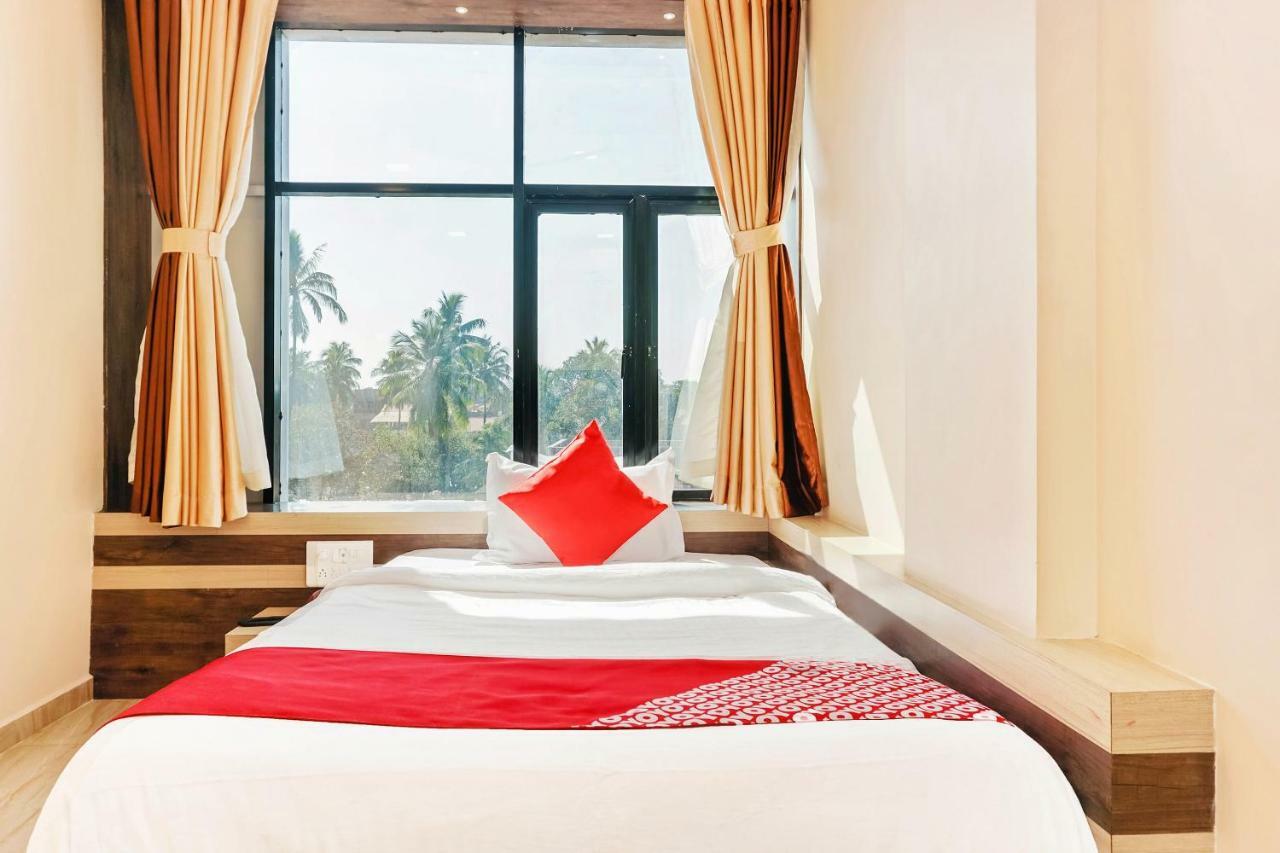 Oyo 29634 Hotel Navalai Pride รัตนากีรี ภายนอก รูปภาพ